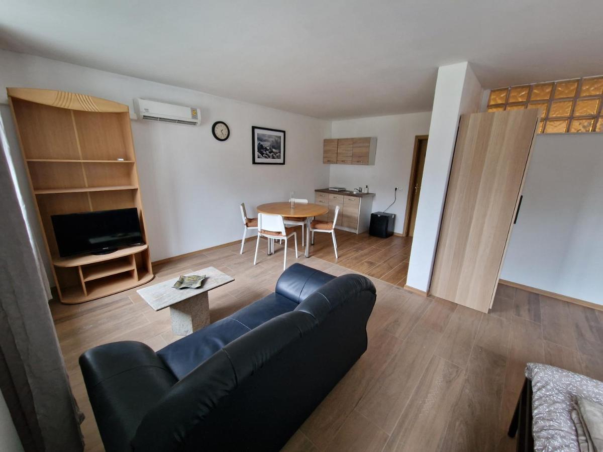 Origo Rooms And Apartments Stahovica Buitenkant foto